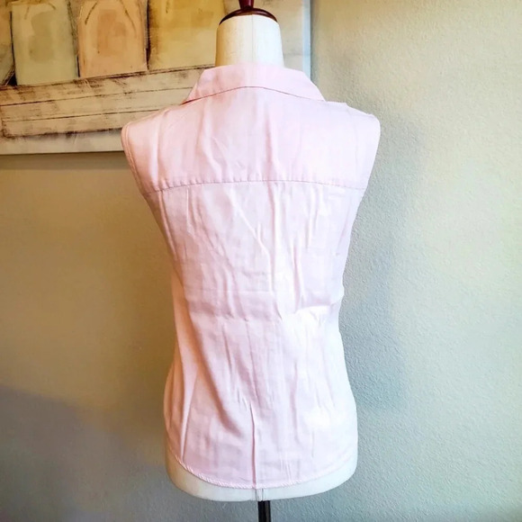 SO | Cropped Sleeveless Button Down Top in Strawberry sz 2X - Picture 3 of 8